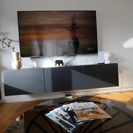 New! Jolie In - With Free Parking And Terrace! *