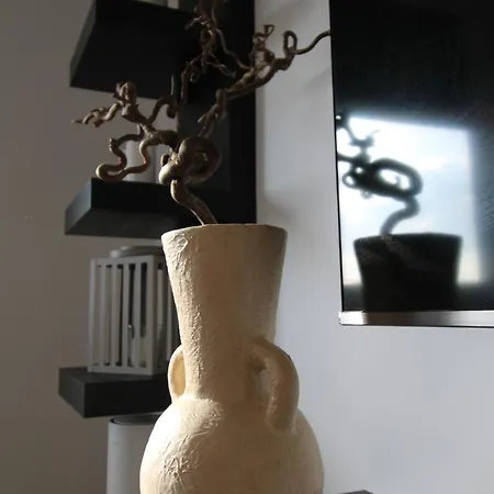 New! Jolie In - With Free Parking And Terrace! *