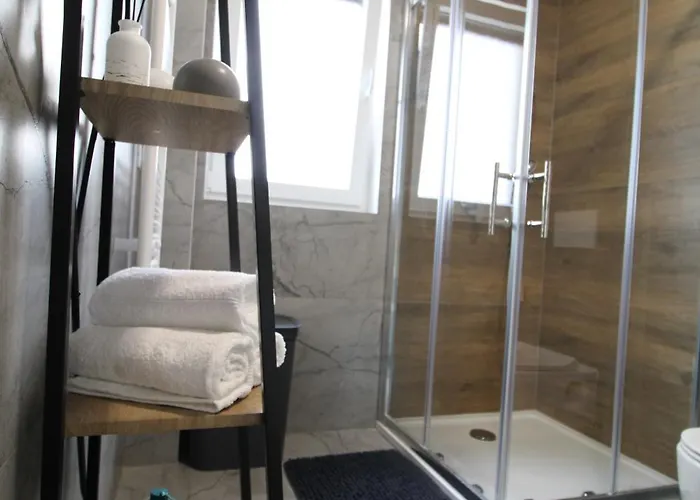 New! Jolie In - With Free Parking And Terrace! Lejlighed *