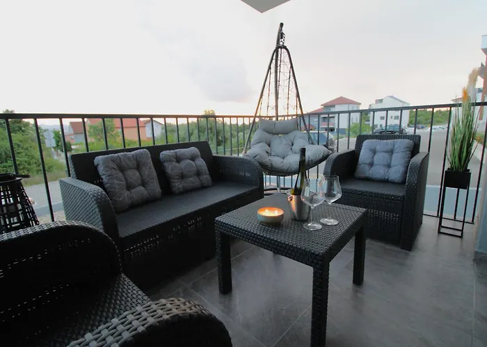 New! Jolie In - With Free Parking And Terrace! Lejlighed *